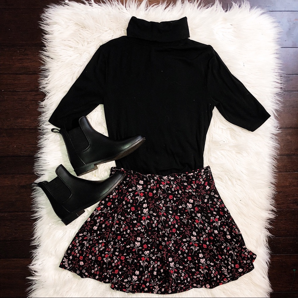 Express | Floral Mini Skirt | Pleated